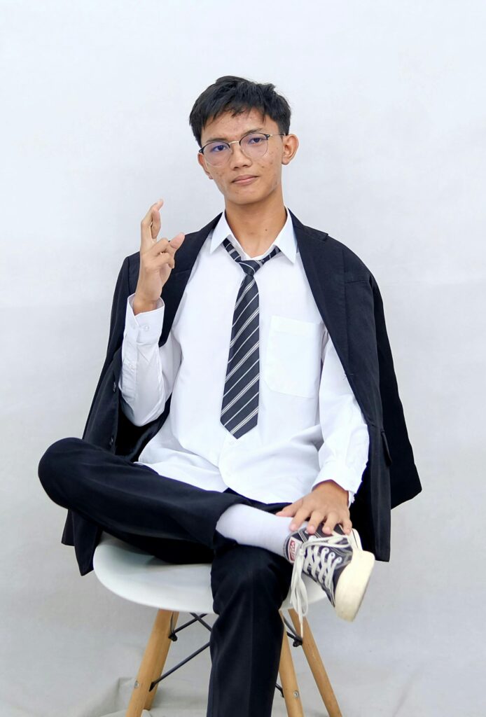 Business and Casual Today: Navigating Modern Workplace Attire in 2025